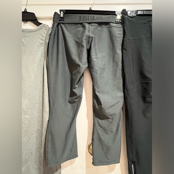 Nike Dri Fit activewear bundle lot set - Picture 8 of 12